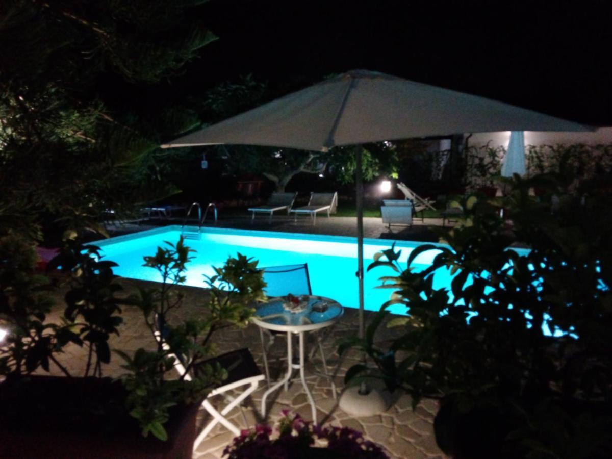 Casa Vacanza Augusto Уджано-ла-К'єза Екстер'єр фото