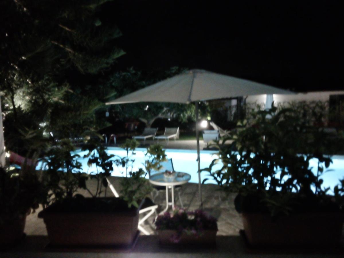 Casa Vacanza Augusto Уджано-ла-К'єза Екстер'єр фото